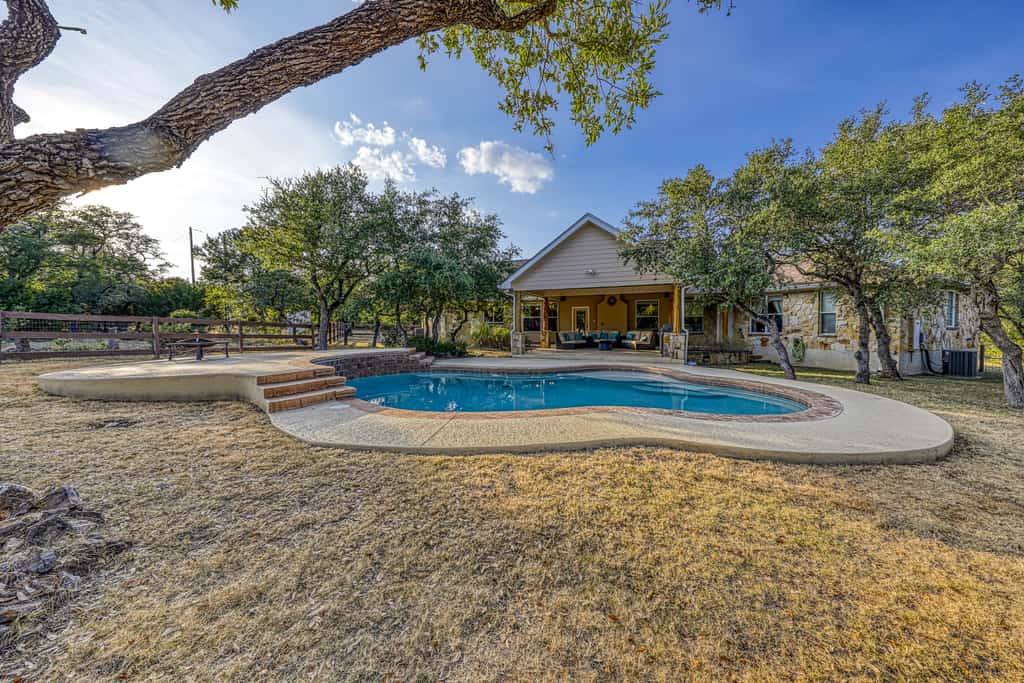 outdoor pool of texas vacation home