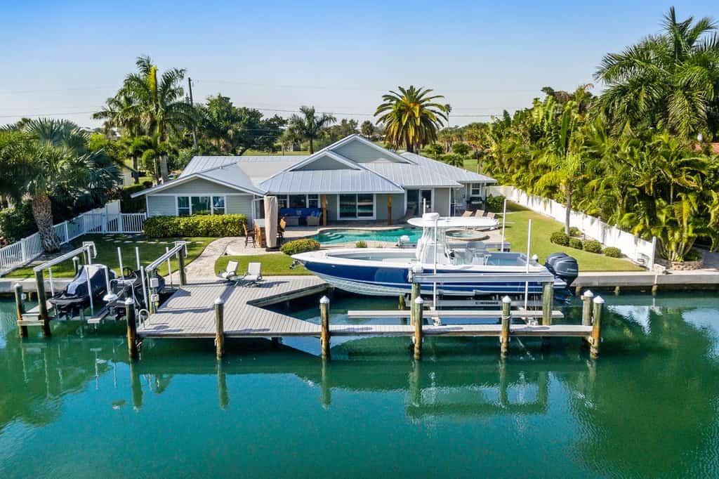 Canal-front dog-friendly vacation home in Holmes Beach, FL