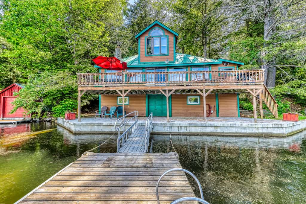 vermont waterfront cabin with dock