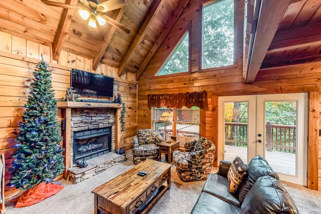 The exterior of a cabin rental in Gatlinburg, TN.