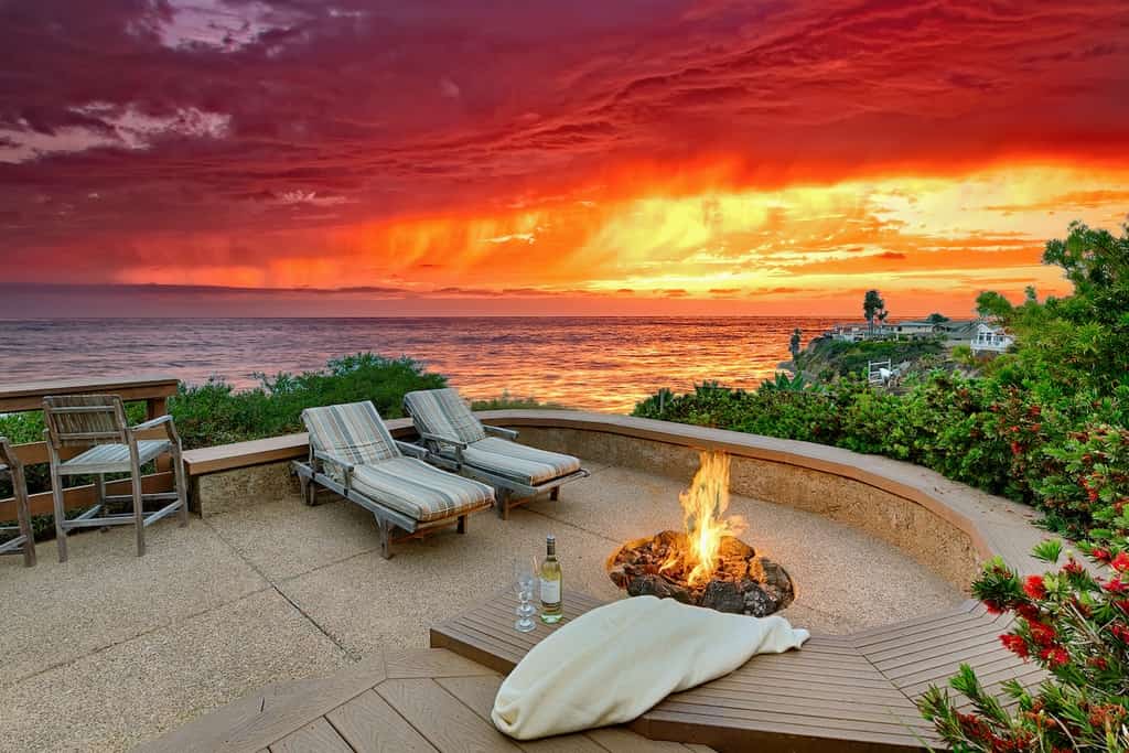 View of the ocean while the sunsets at a vacation rental in La. Jolla, CA