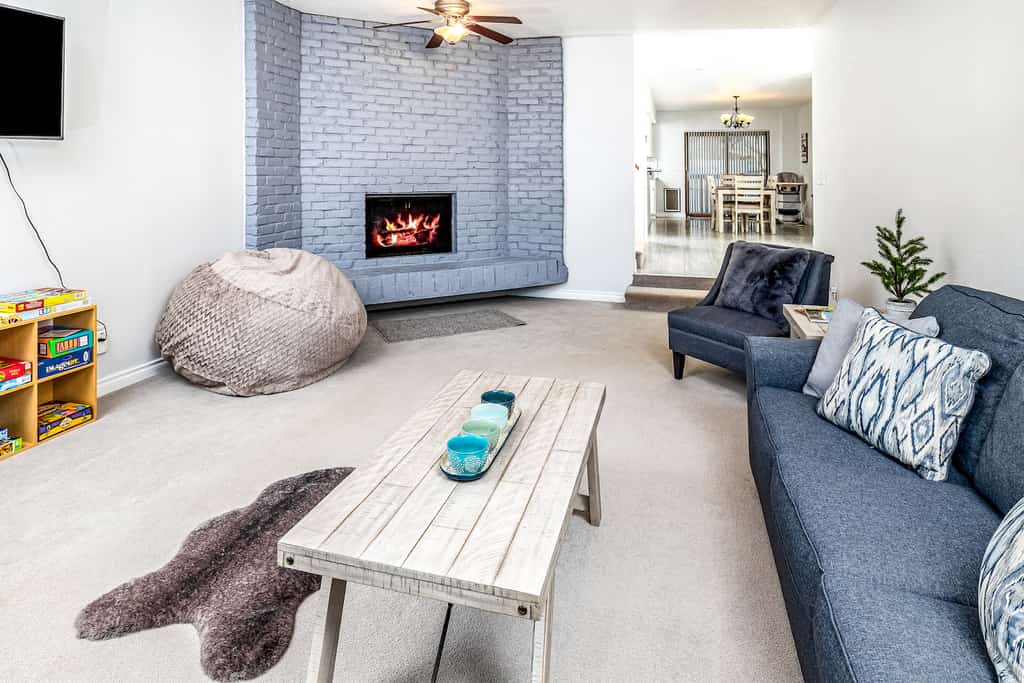 The living room of a vacation rental in Anchorage, Alaska.