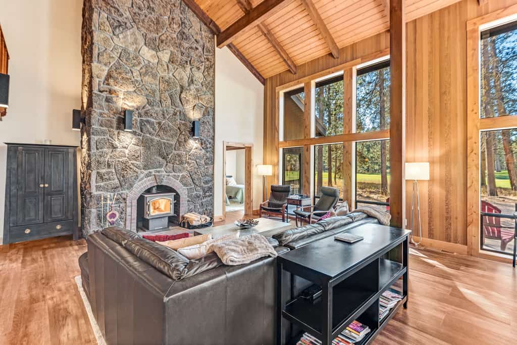 Winter Cabin Travel Trends and Destinations
