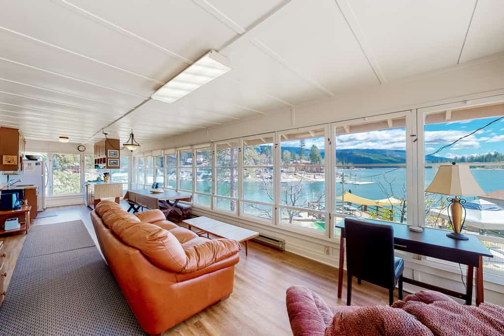 Best lake house amenities for repeat bookings