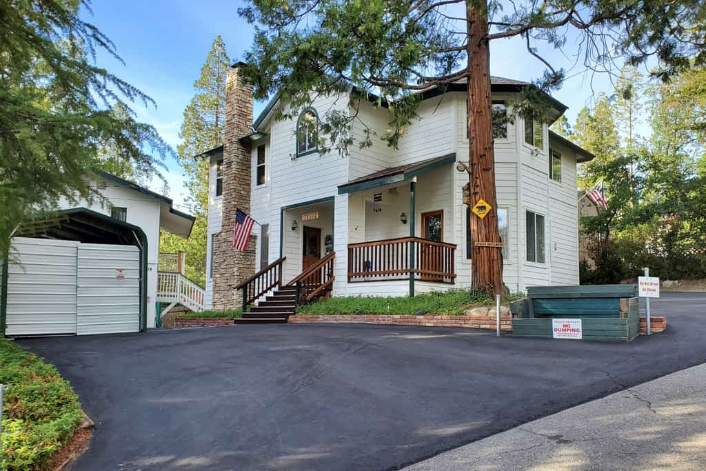 Featured cabin rentals in Bass Lake, California