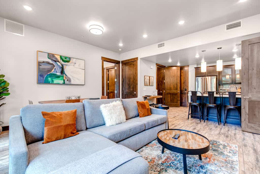 The living area of a vacation rental condo in Park City, Utah