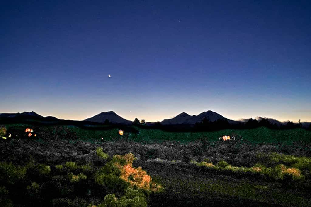 Bend at night.