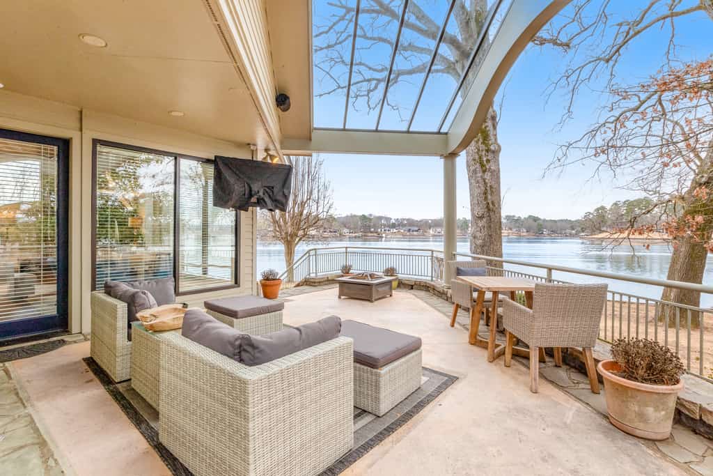 lake view from deck of Hot Springs, Arkansas vacation home