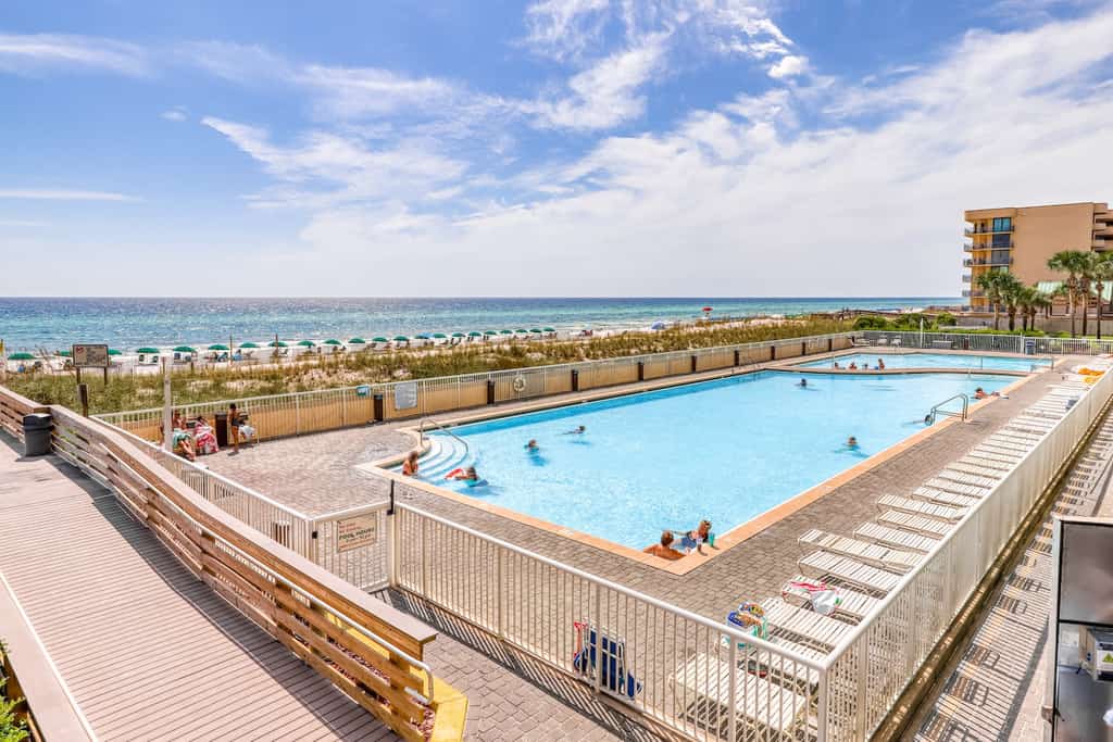 The pool area at Waters Edge in Fort Walton.