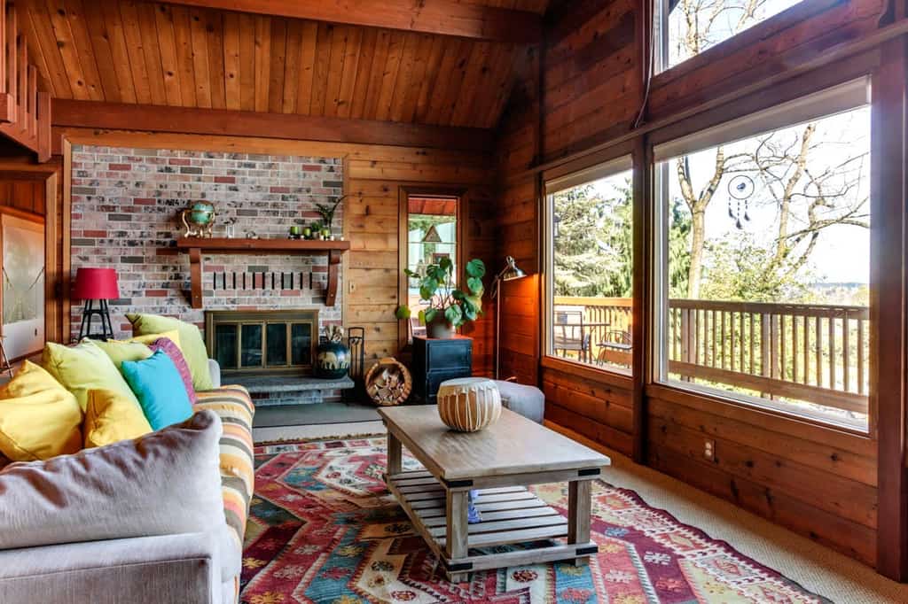 Vacation rental living area in Portland, OR