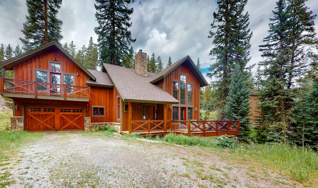 The exterior of a vacation rental cabin in Breckenridge.