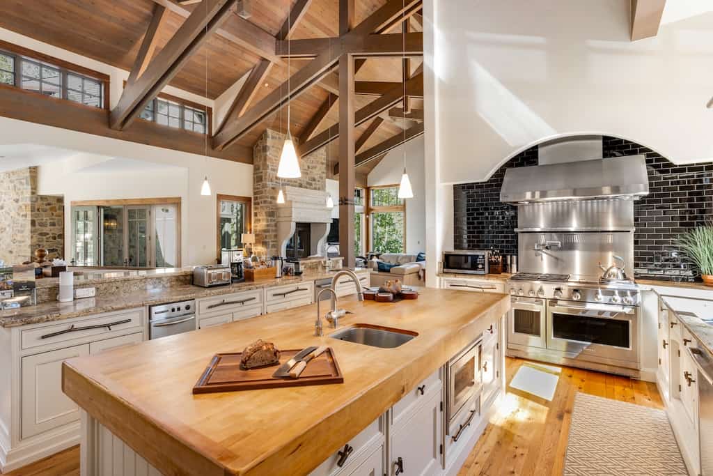 The kitchen of a luxury vacation rental in Edwards, CO.