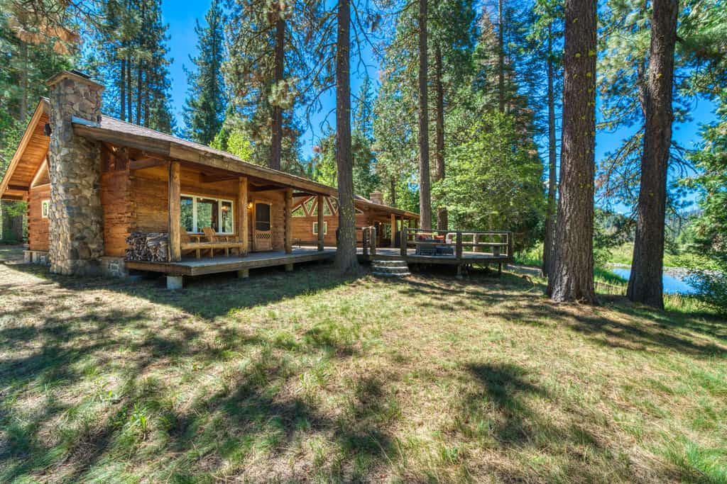 vacation rental with river views