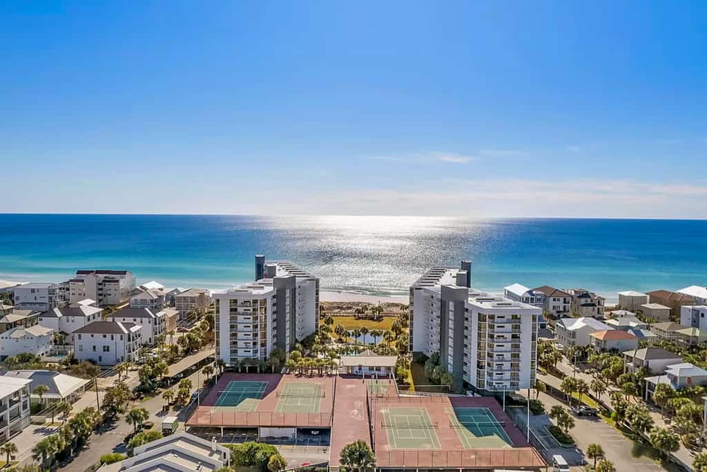Mainsail Resort