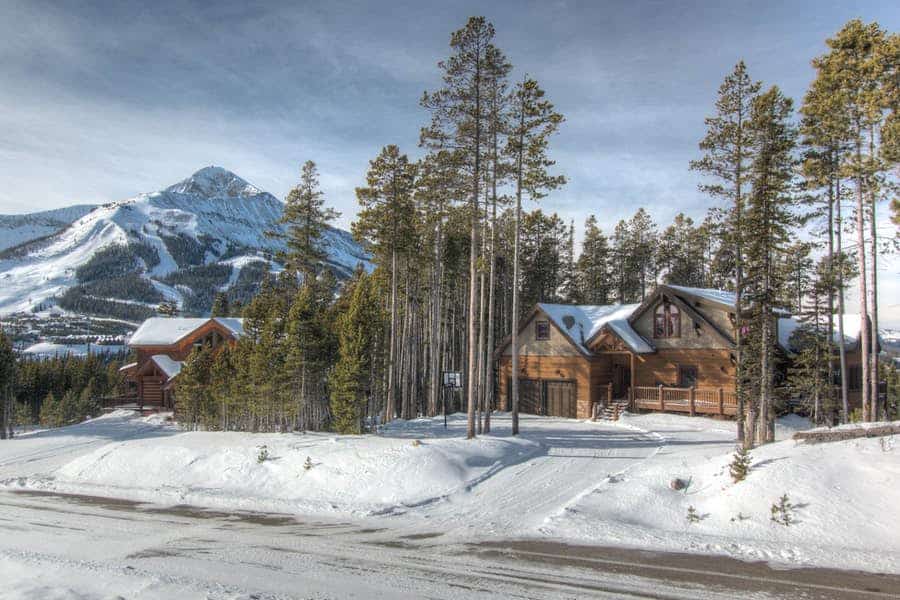 cabin with mountain views in Big Sky