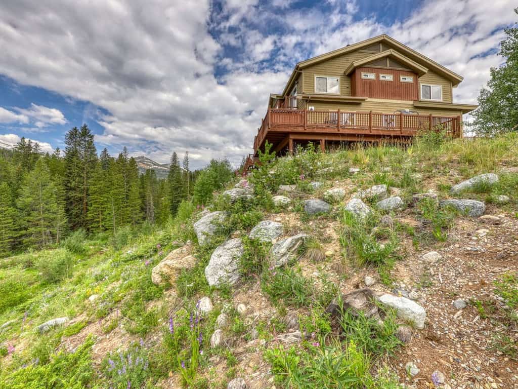 Large cabin rental in Colorado