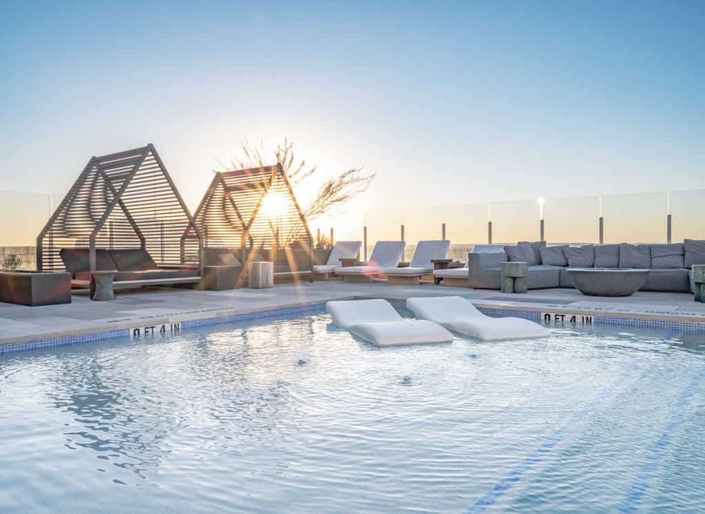 The pool at Natiivo.