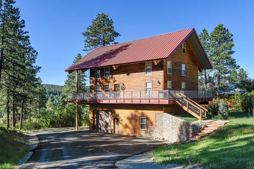 Winter Cabin Travel Trends and Destinations