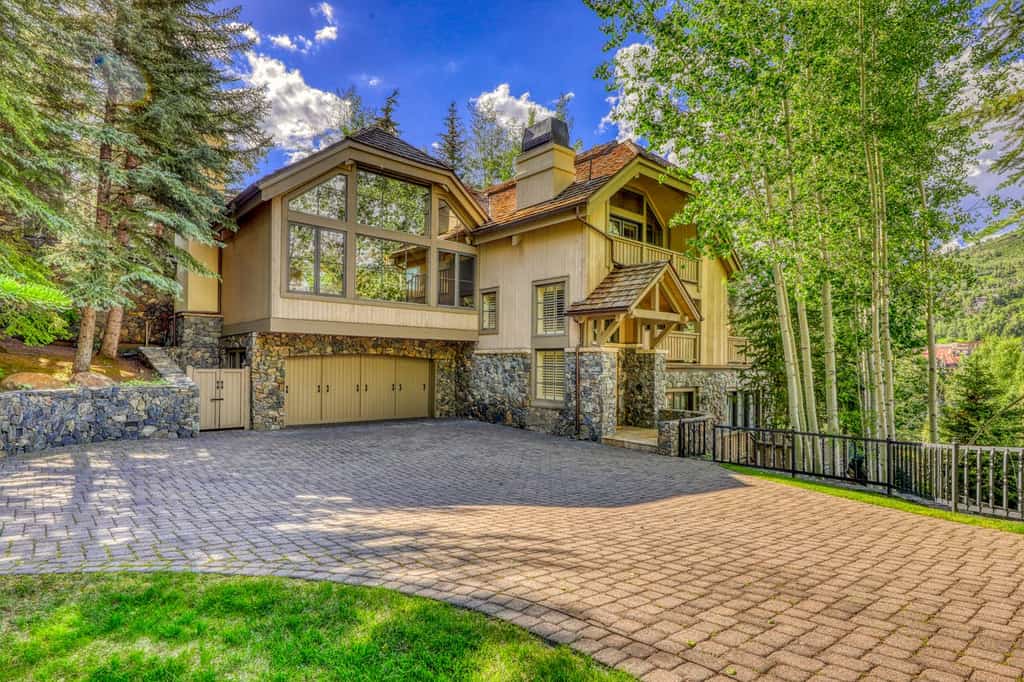 Large vacation rental in Colorado