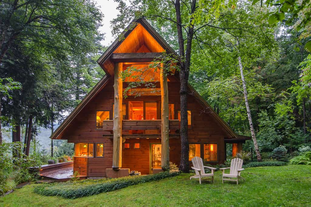 Warren, VT a-frame style vacation cabin with outdoor seating