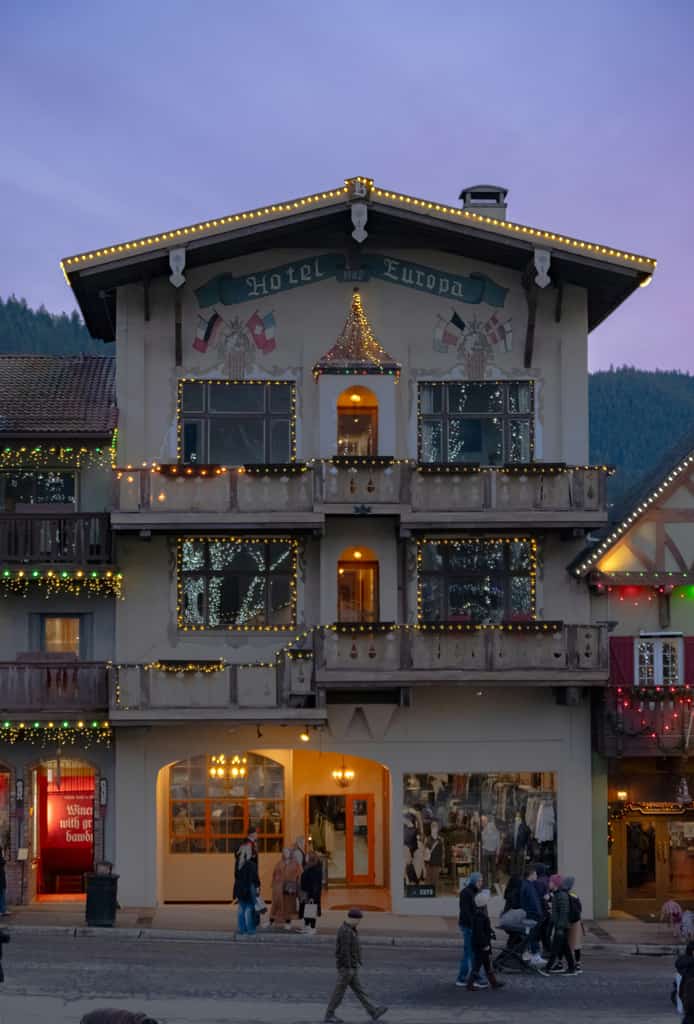 leavenworth christmas decorations