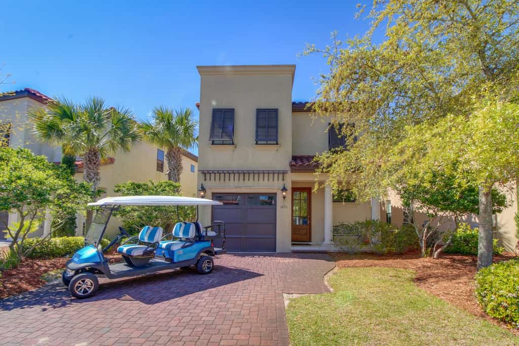 Vacation rental in Destin, FL with golf cart.