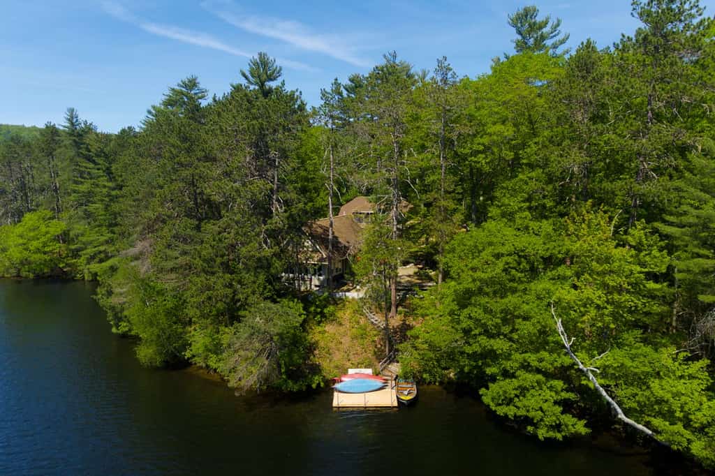 New England lakefront vacation rental with kayaks and dock