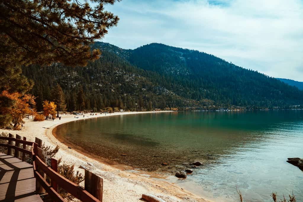 lake tahoe in the fall
