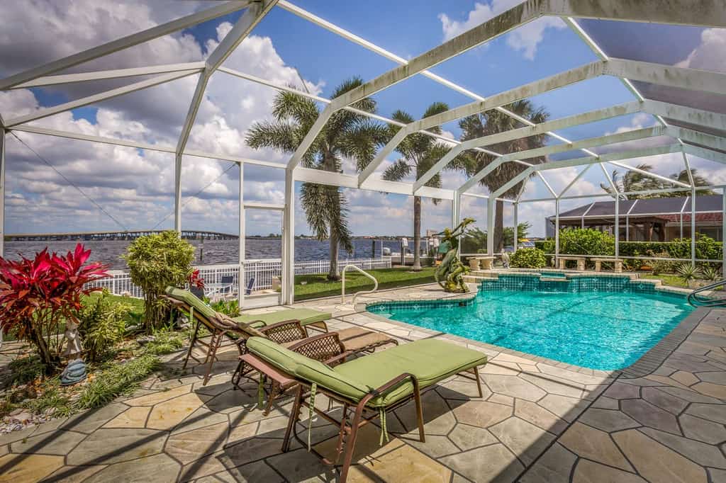 Riverfront vacation rental private outdoor pool in Florida