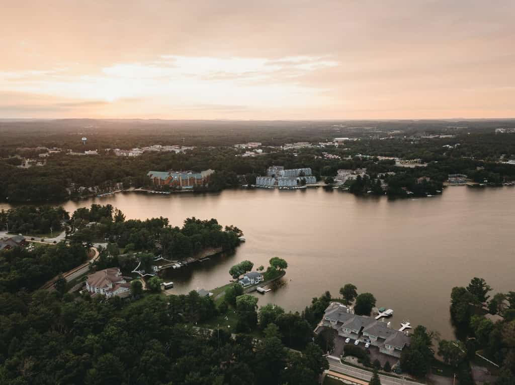 wisconsin dells at dusk