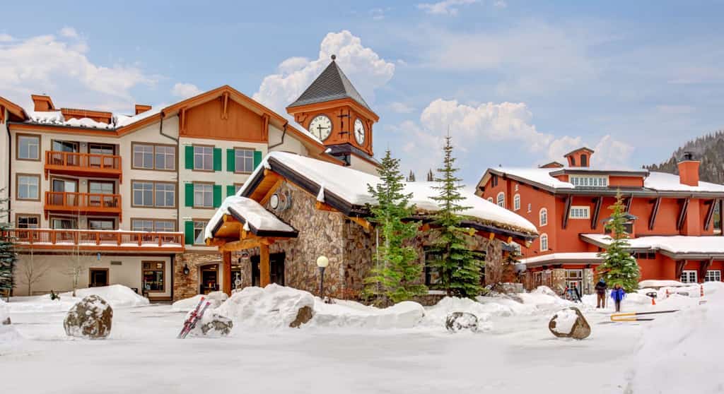 Utah lodge and condos at the bottom of a ski hill